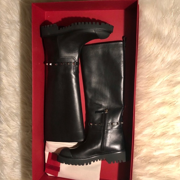 VALENTINO Garavani Rockstud leather knee boots - Picture 5 of 14